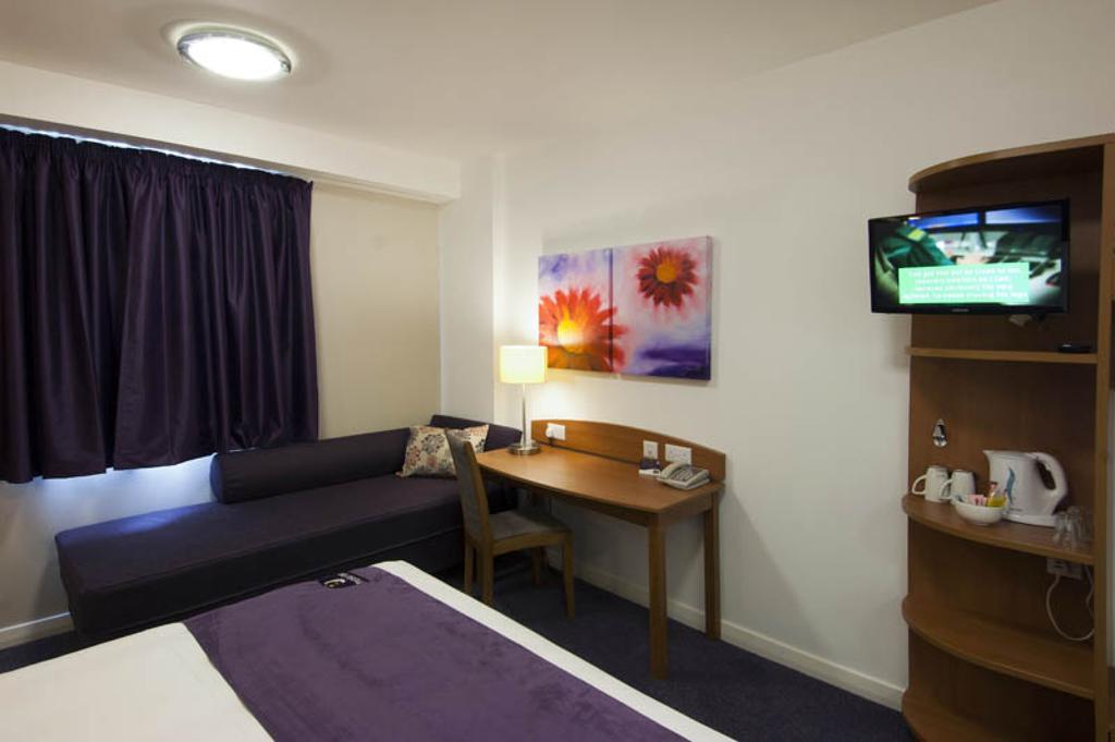 Premier Inn London Docklands Excel 外观 照片