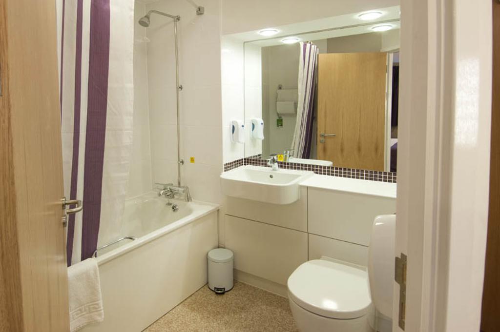 Premier Inn London Docklands Excel 客房 照片