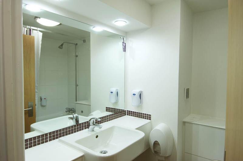 Premier Inn London Docklands Excel 外观 照片