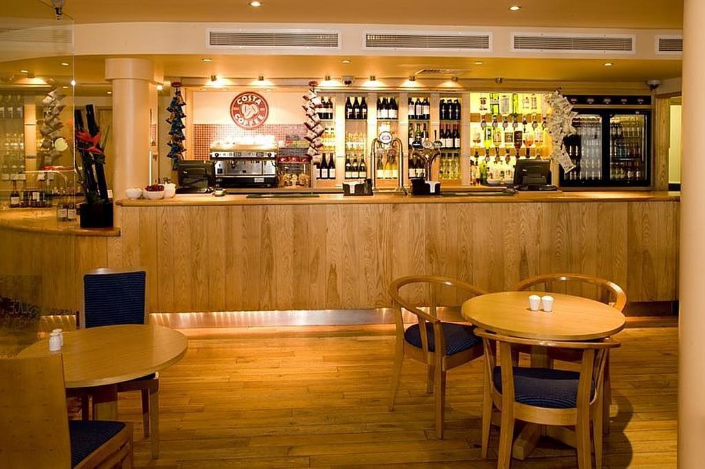 Premier Inn London Docklands Excel 外观 照片